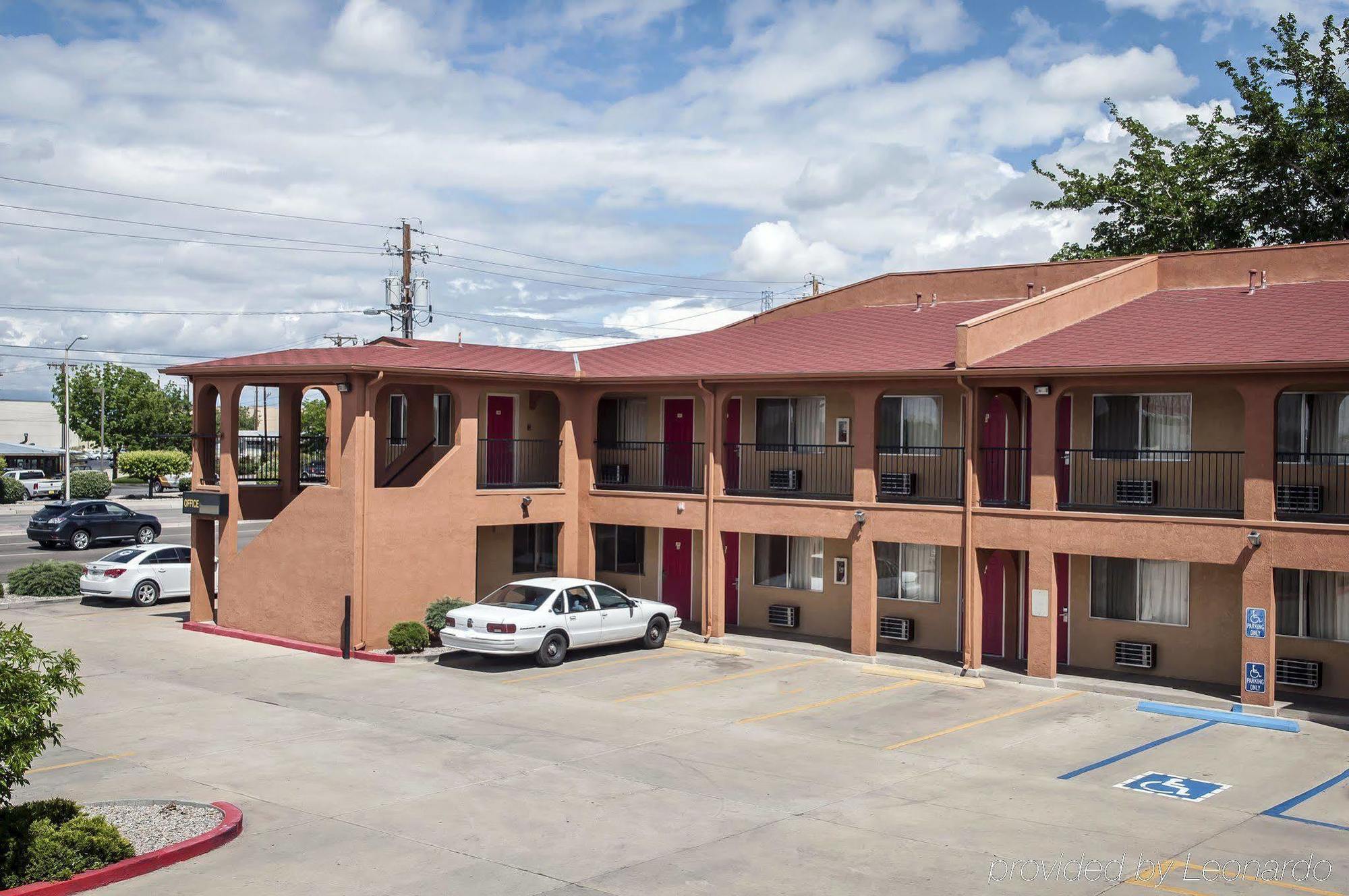 Econo Lodge Midtown Албукерке Екстериор снимка