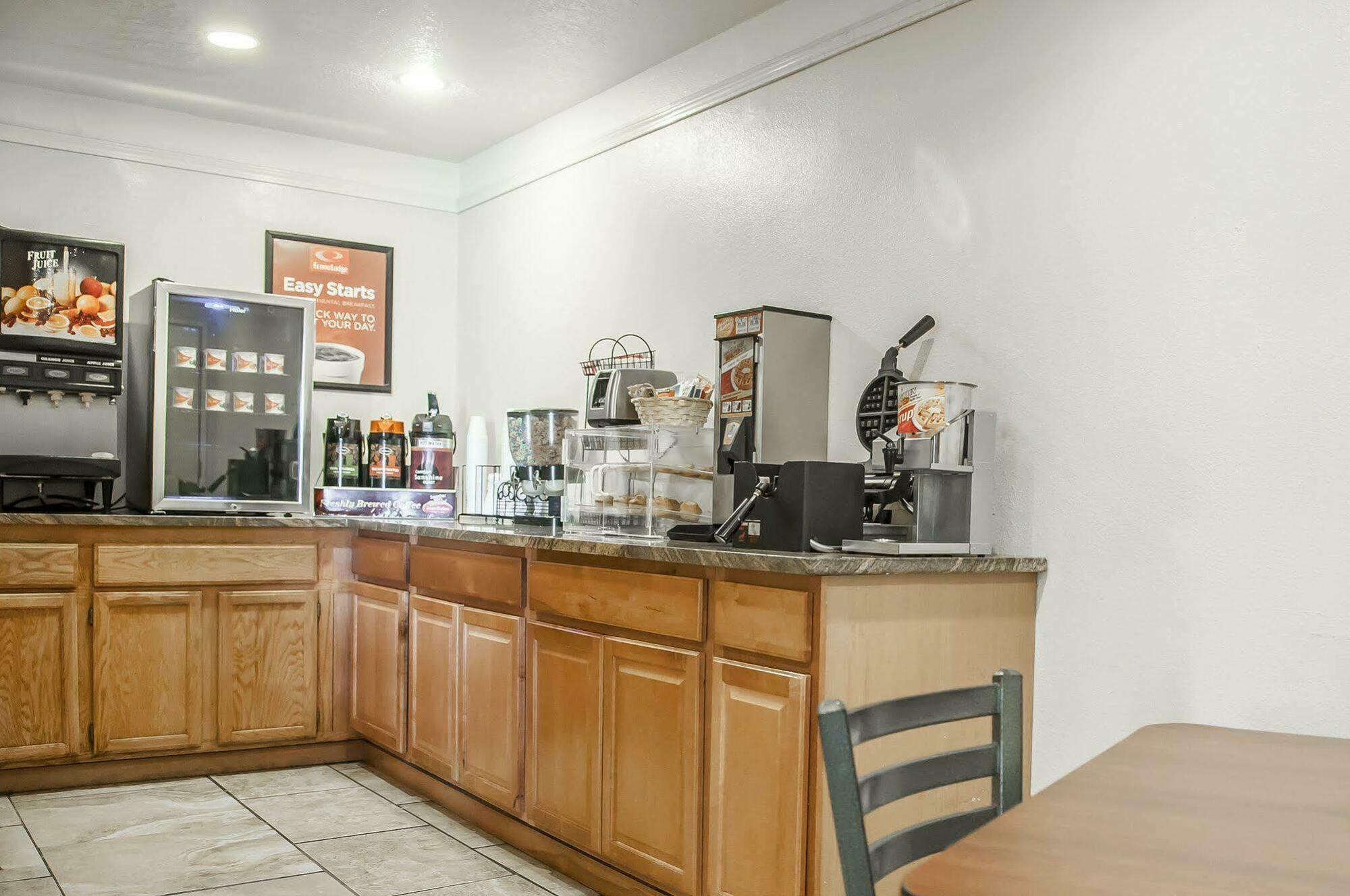 Econo Lodge Midtown Албукерке Екстериор снимка