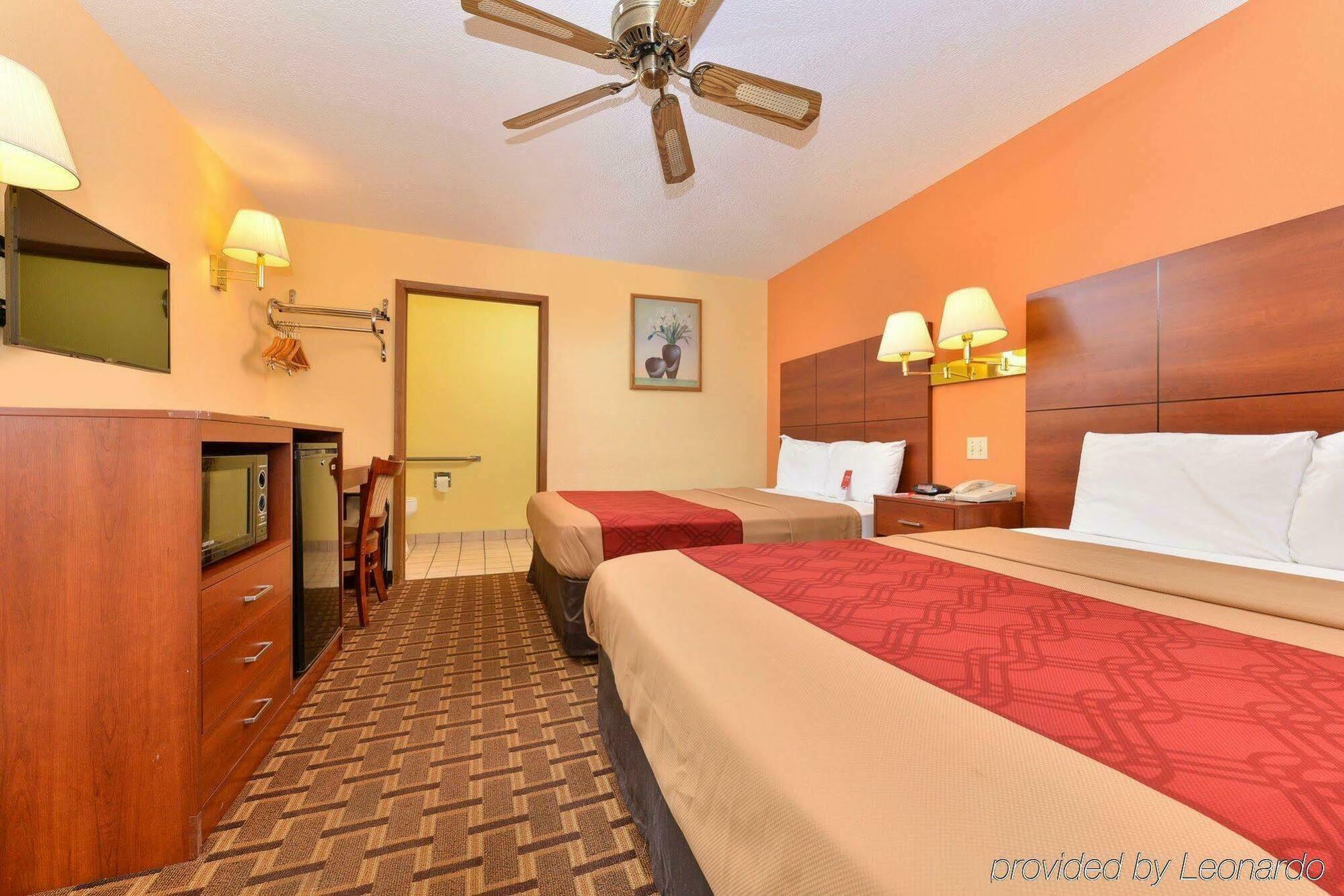 Econo Lodge Midtown Албукерке Екстериор снимка